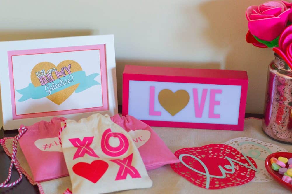Galentine's Day Signs and Favors