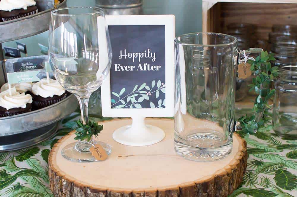 hoppily ever after sign