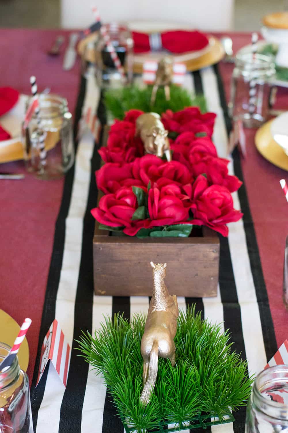 Kentucky Derby Centerpieces styled by Elva M Design Studio and Legally Crafty | All the details at elvamdesign.com