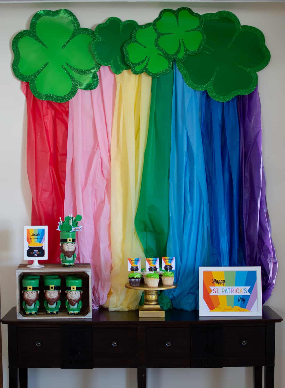 Easy "leprechaun loot" party ideas for St. Patrick's Day